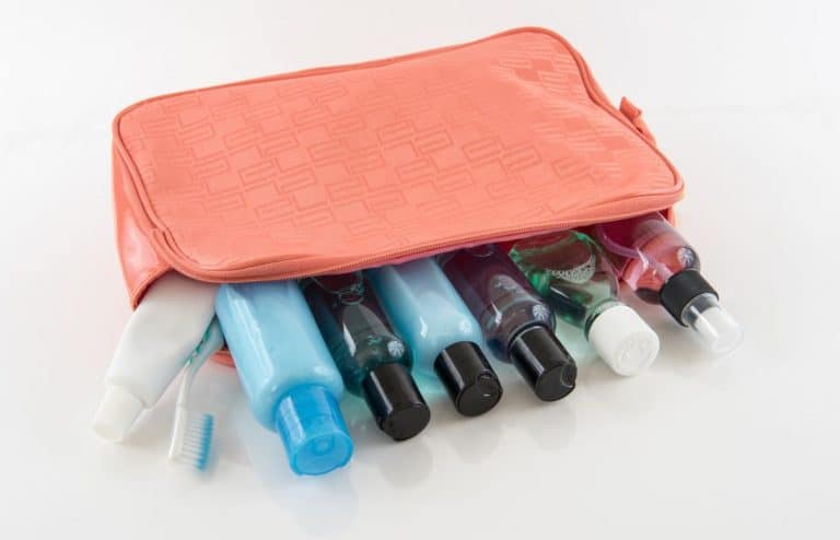 Toiletries packing list
